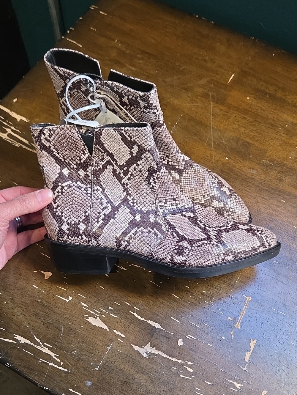 Geox Size EU 37 US 7 Snake-Print Womenโs Leather Ankle Boots - Neutral Tones